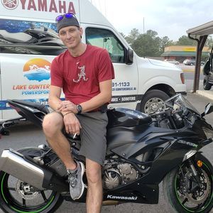 Meet your Posher, Bobby